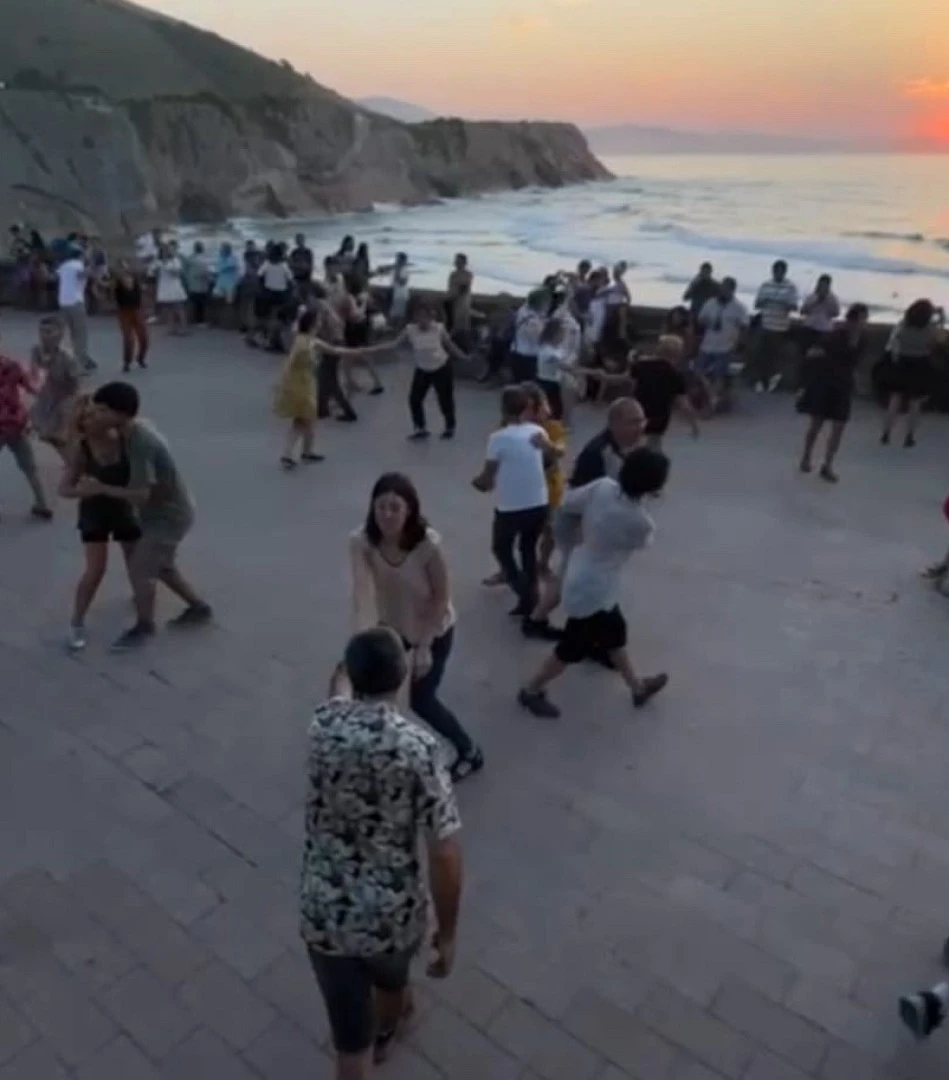 Zumaia Swing