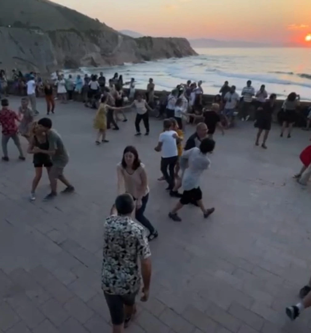 Zumaia Swing