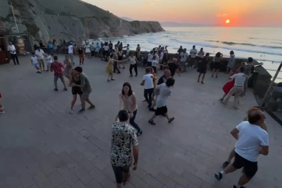 Zumaia Swing