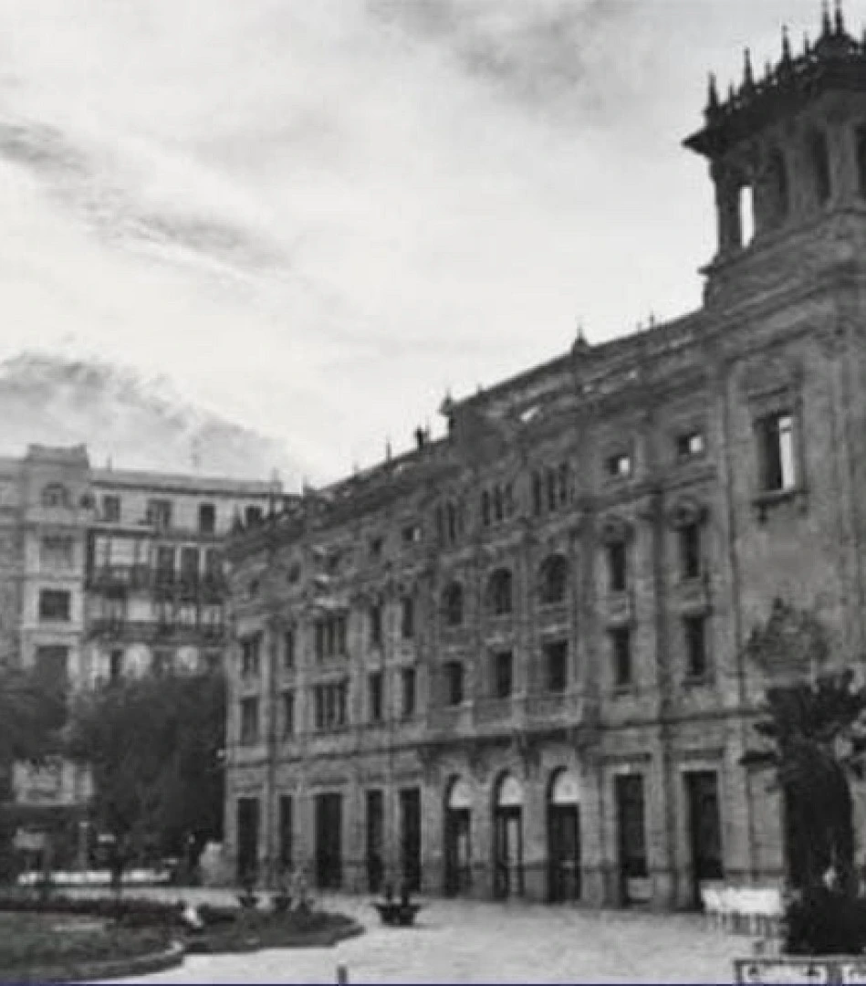 Clandestino en Plaza Okendo